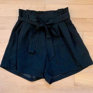 High-waisted Paperbag Shorts with Pockets